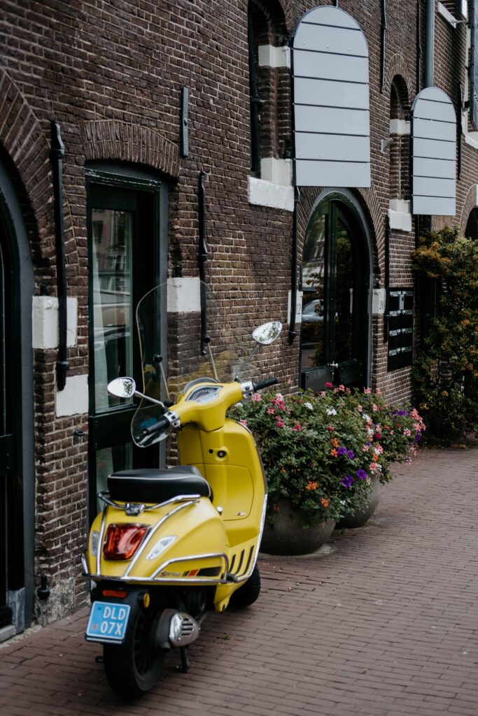 1 Jan 2023 marks mandatory helmet for blue license plate scooters in the Netherlands 1 pexels lena shekhovtsova 1959503 2